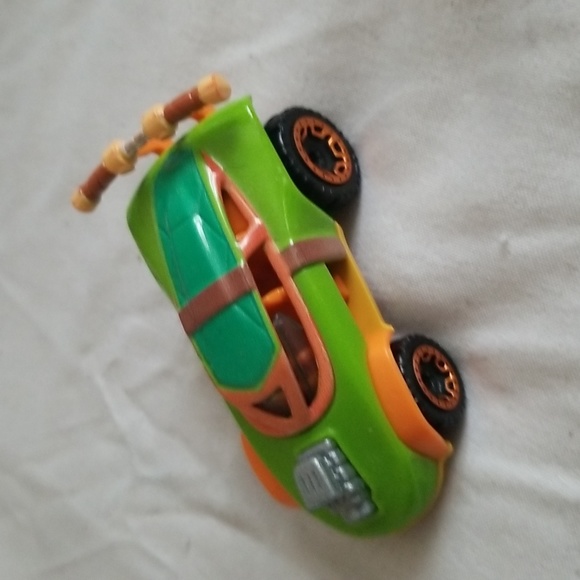 Hot Wheels Car Lot 6 , Disney, Mattel & Nintendo - Picture 4 of 6
